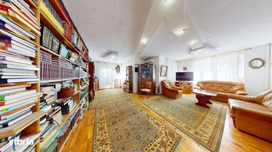 Casă cu 4 camere în Trei Stejari