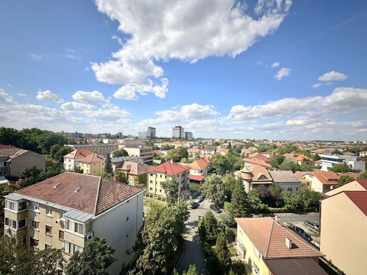 Apartament cu 3 camere decomandat, mobilat în Ultracentral
