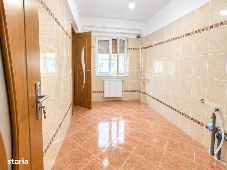 Apartament cu 4 camere în Milcov