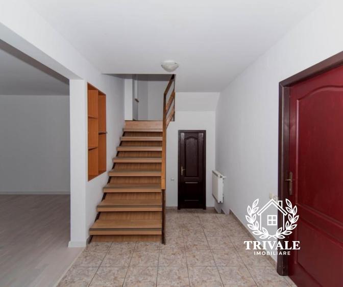 Casă individuală cu 4 camere cu Canalizare în Exercițiu