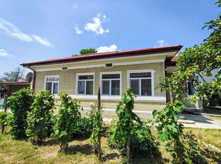 Casă cu 3 camere în Călui