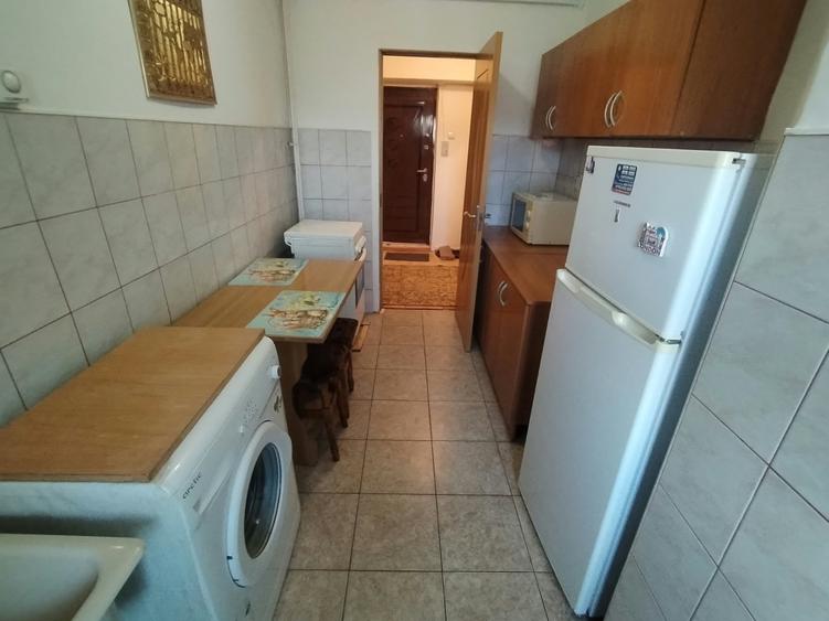 Apartament cu 2 camere decomandat în Centru Civic