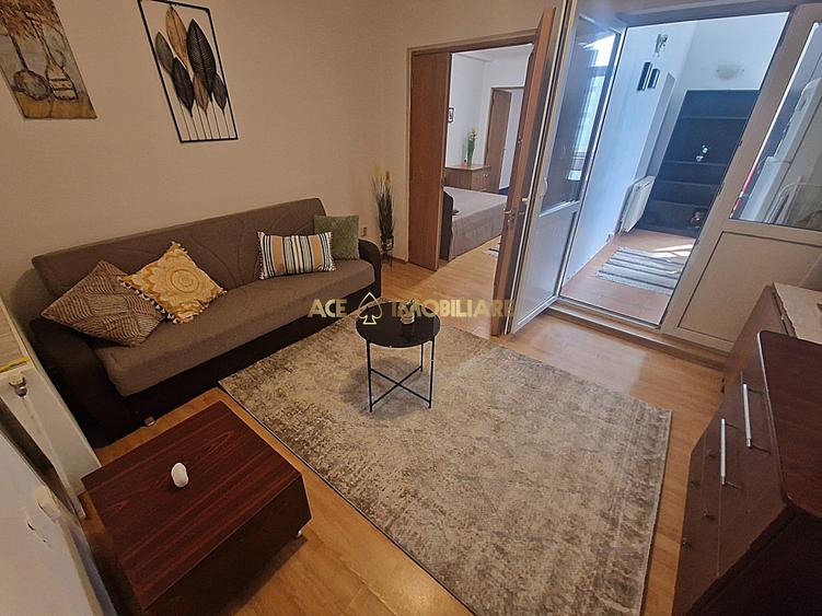 Apartament cu 2 camere nedecomandat, mobilat în 13 Septembrie