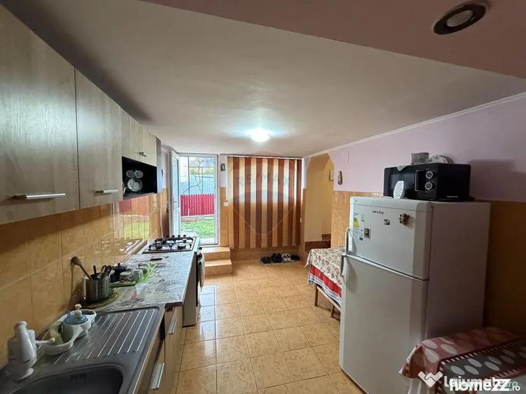 Casă cu 4 camere cu Teren 446 Mp în Vizantea Răzășească