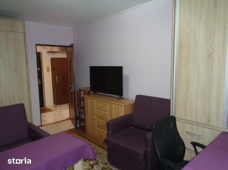 Apartament cu 2 camere decomandat în Podgoria