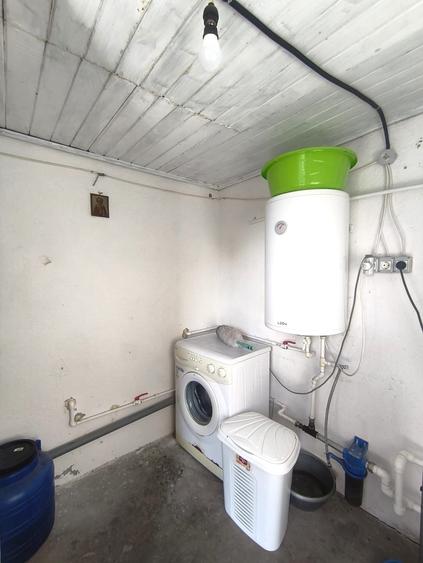 Casă cu 3 camere cu Canalizare în Călugăreni