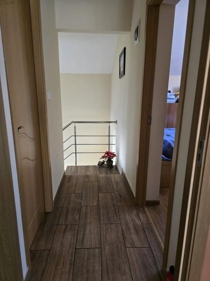 Casă individuală cu 4 camere în Central