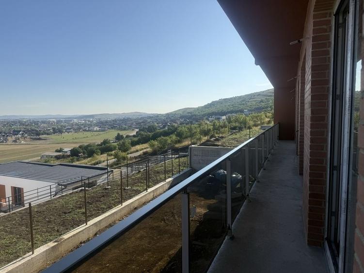 Casă cu 4 camere în Dezmir