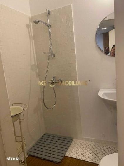 Apartament cu 4 camere în Ștefan cel Mare