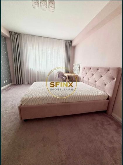 Apartament cu 3 camere semidecomandat, mobilat în Pipera