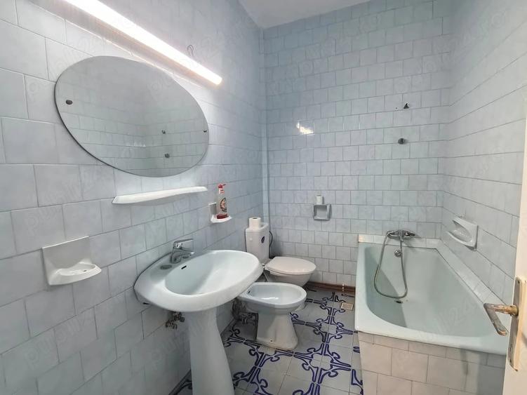 Apartament cu 3 camere decomandat în Iosefin