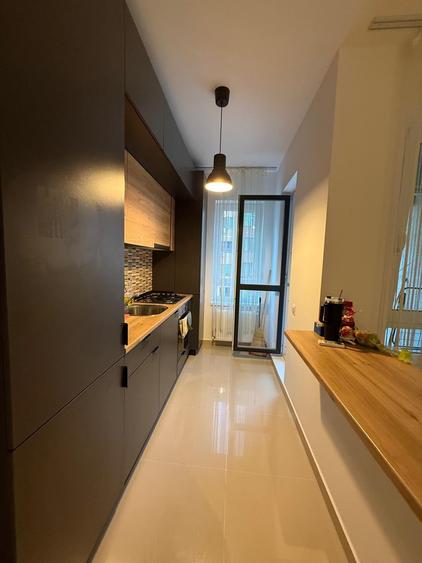 Apartament cu 2 camere semidecomandat în Militari