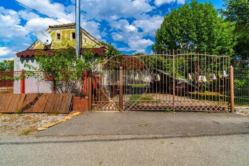 Casă individuală cu 4 camere cu Teren 902 Mp în Lunca Calnicului