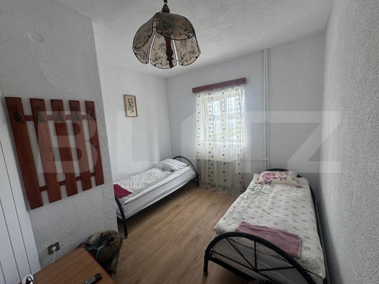 Hotel/Pensiune, de 1,600 mp, în Reghin