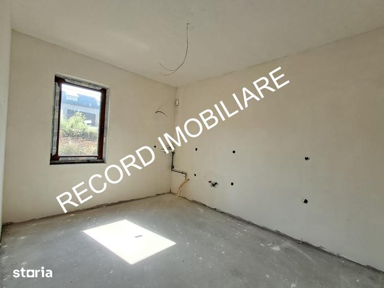Casă cu 4 camere cu Teren 300 Mp în Apahida