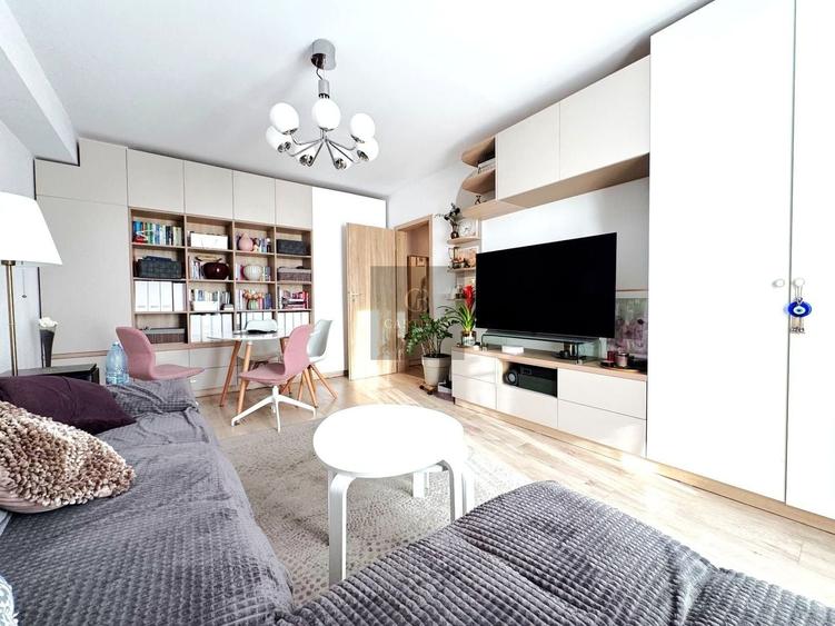 Apartament cu 2 camere decomandat în Unirii