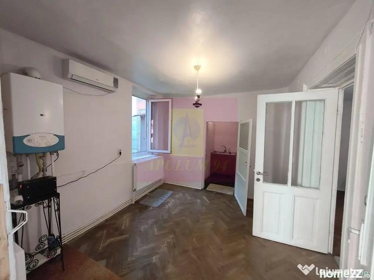 Casă cu 1 camere cu Teren 36 Mp în Calea Victoriei