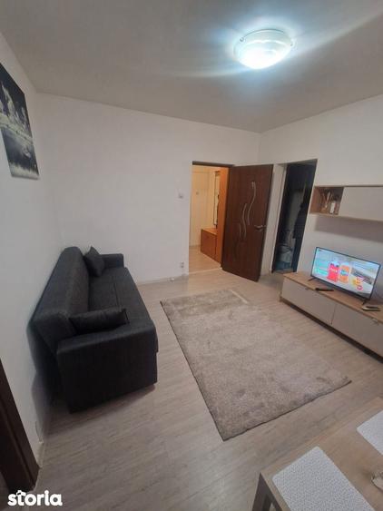 Apartament cu 2 camere semidecomandat în Drumul Taberei — fotografia 2
