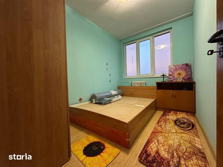 Apartament cu 3 camere în Drumul Taberei