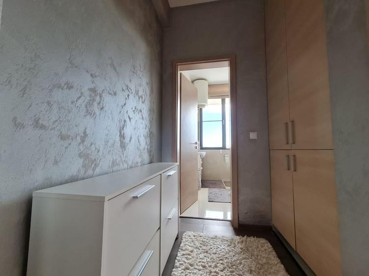 Apartament cu 2 camere semidecomandat, mobilat în Iancu Nicolae