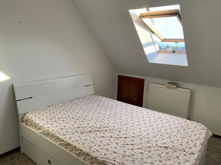 Apartament cu 3 camere decomandat, mobilat în Central
