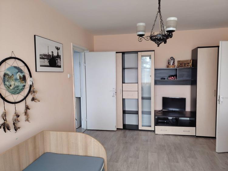 Inchiriez ap 2 camere Gherogheni 400 Euro - 1