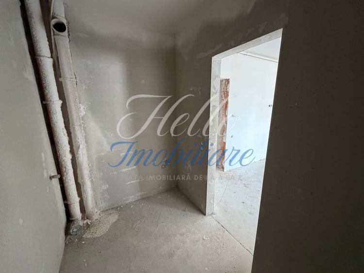 Apartament cu 2 camere semidecomandat în Florești