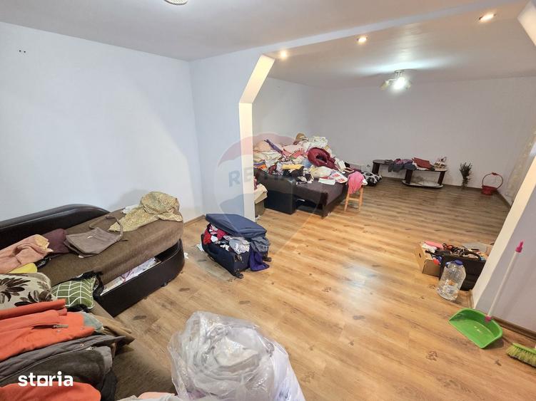 Casă cu 3 camere cu Teren 1000 Mp în Țifești