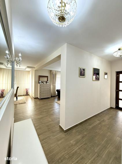 Casă cu 4 camere cu Teren 250 Mp în Crișeni
