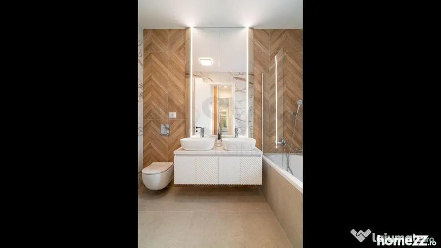 Casă cu 5 camere cu Teren 380 Mp în Central