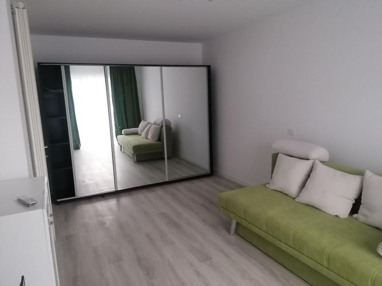 Garsonieră decomandată în Central