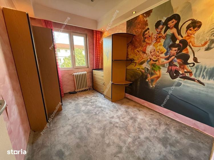 Apartament cu 3 camere semidecomandat în Șagului