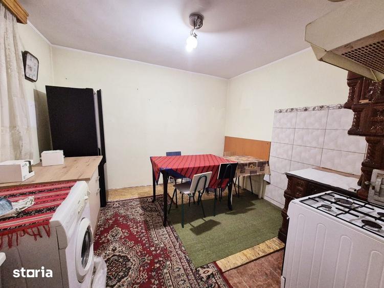 Casă cu 4 camere cu Teren 1100 Mp în Dumbrava
