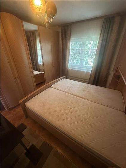 Apartament cu 2 camere decomandat, mobilat în Bucovina