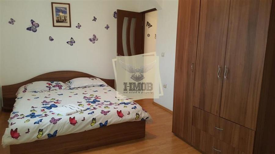 Apartament cu 4 camere decomandat în Central