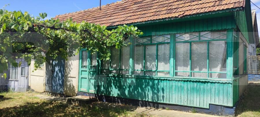 Casă cu 2 camere cu Teren 1511 Mp în Dolina