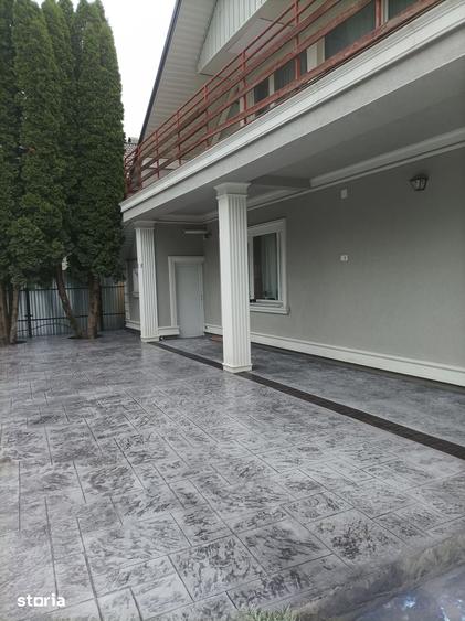 Casă cu 6 camere cu Teren 1262 Mp în Hemeiuș