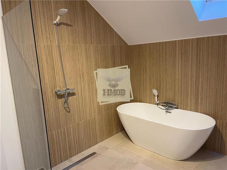 Duplex cu 4 camere cu Teren 380 Mp în Șura Mică