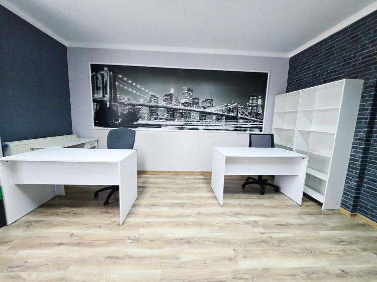 Spațiu comercial, de 25 mp, în Central