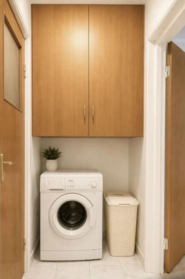 Apartament cu 3 camere decomandat, mobilat în Lacul Tei