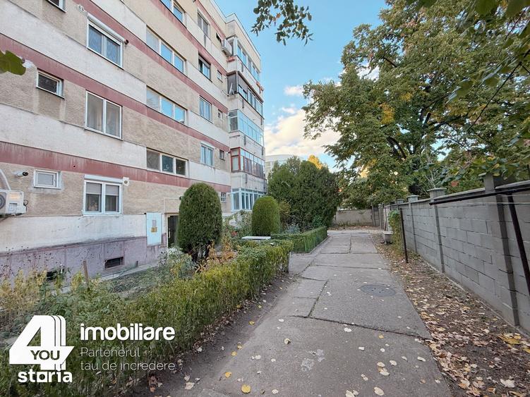 Apartament cu 4 camere decomandat în Boul Roșu
