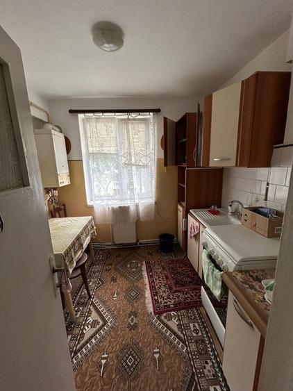 Apartament cu 3 camere semidecomandat în Ultracentral