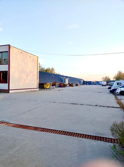 Spațiu industrial, de 1,700 mp, în Periferie