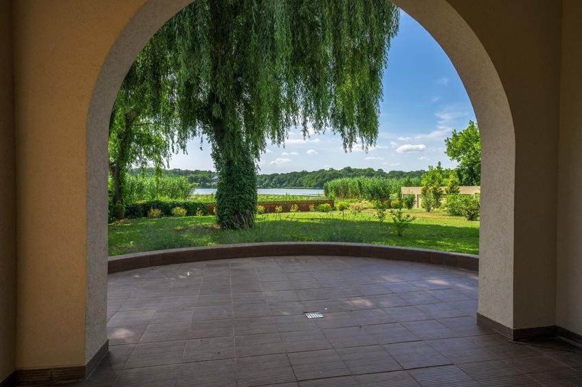 Casă individuală cu 8 camere cu Piscina în Snagov