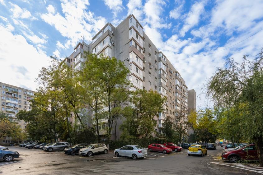Apartament cu 2 camere semidecomandat, mobilat în Dristor