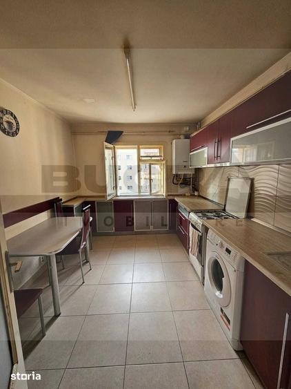 Apartament cu 3 camere decomandat în Între Lacuri