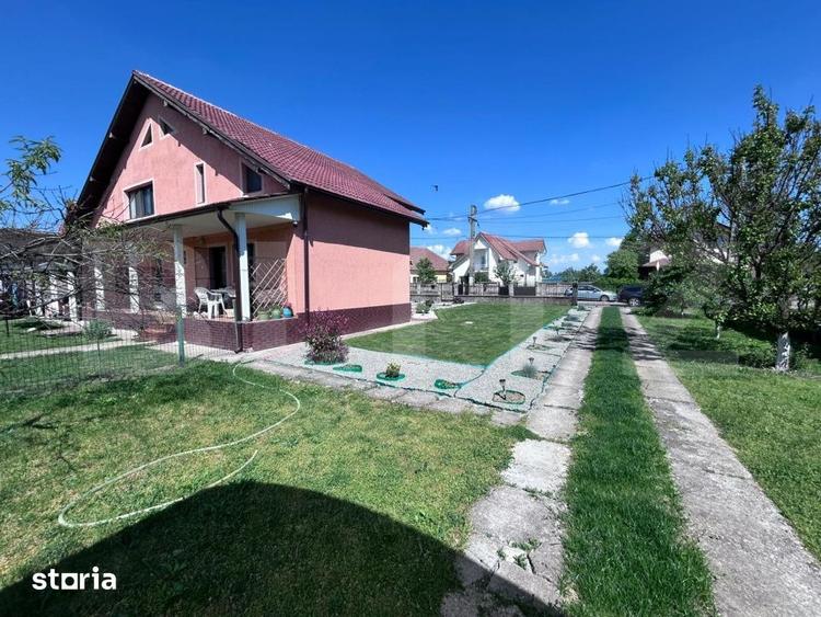 Casă cu 5 camere cu Teren 1000 Mp în Primăverii