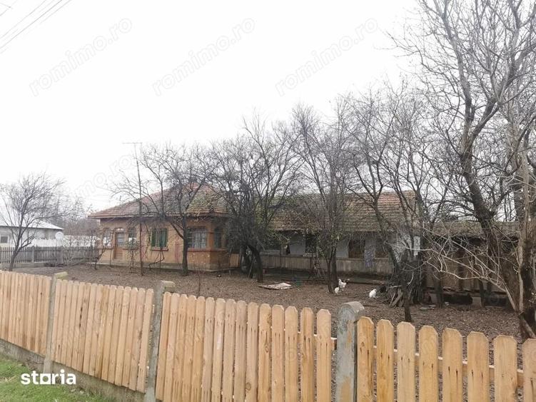Casă cu 5 camere cu Teren 965 Mp în Grădiștea