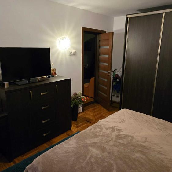 Apartament cu 3 camere decomandat în Ultracentral