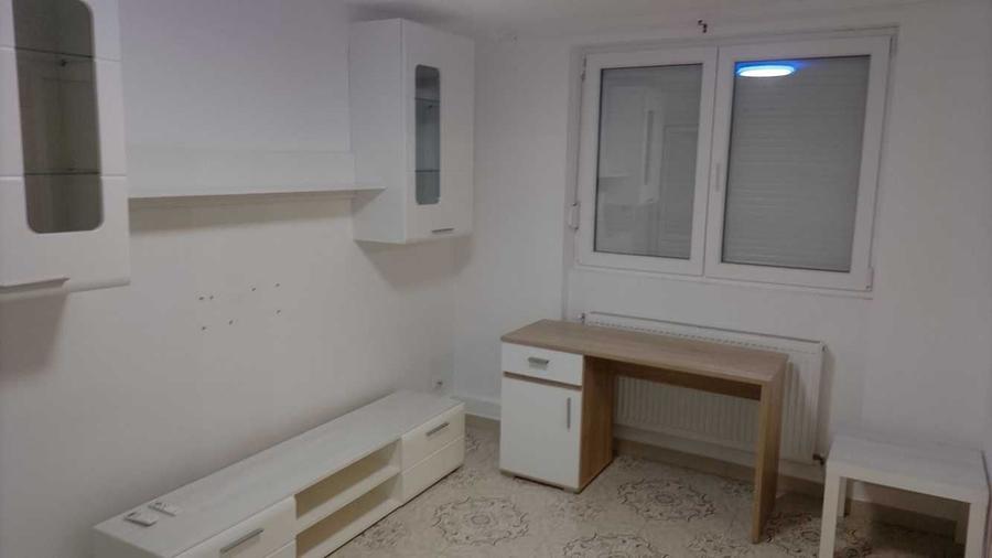 Apartament cu 2 camere nedecomandat în Central